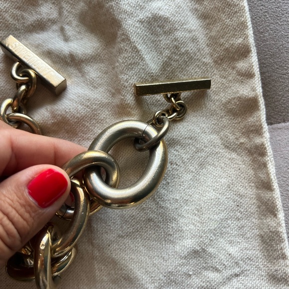 Jacquemus Chunky Gold Bracelet - Picture 7 of 10